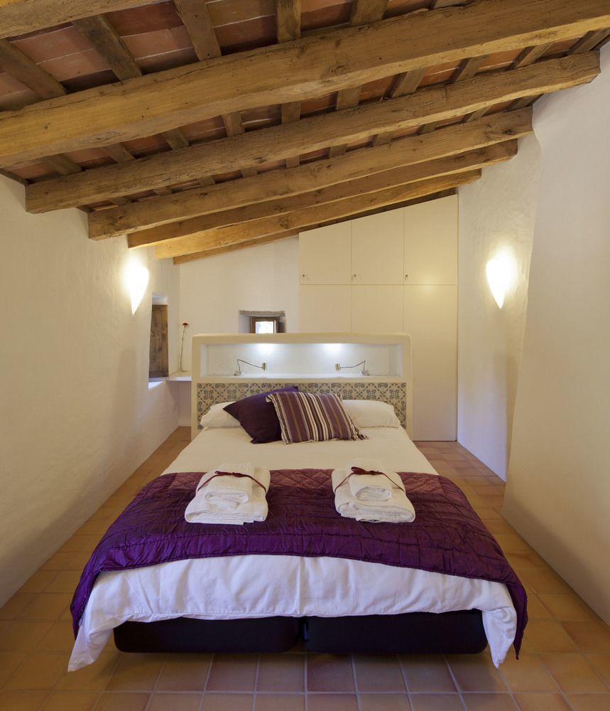 B&B La Rectoria De Sant Miquel De Pineda Sant Felíu de Pallarols Exterior foto