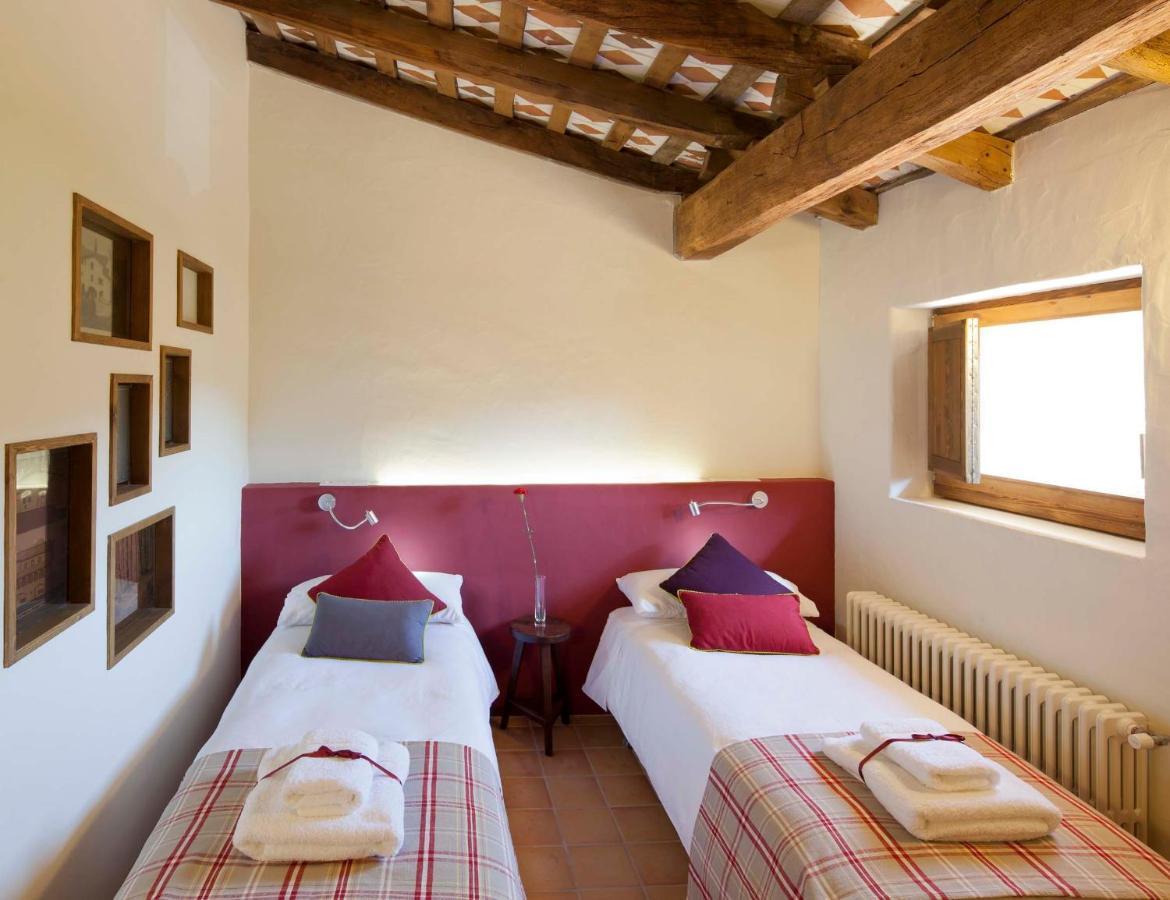 B&B La Rectoria De Sant Miquel De Pineda Sant Felíu de Pallarols Exterior foto